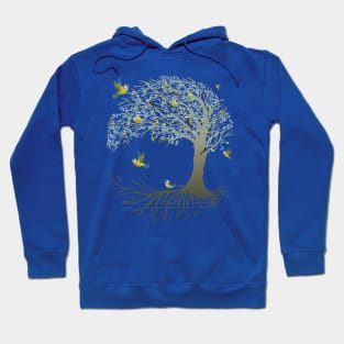 Tree of life bluetit birds in it Hoodie